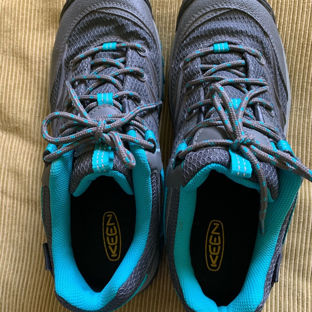 Keen Womens Waterproof Hiking Shoes